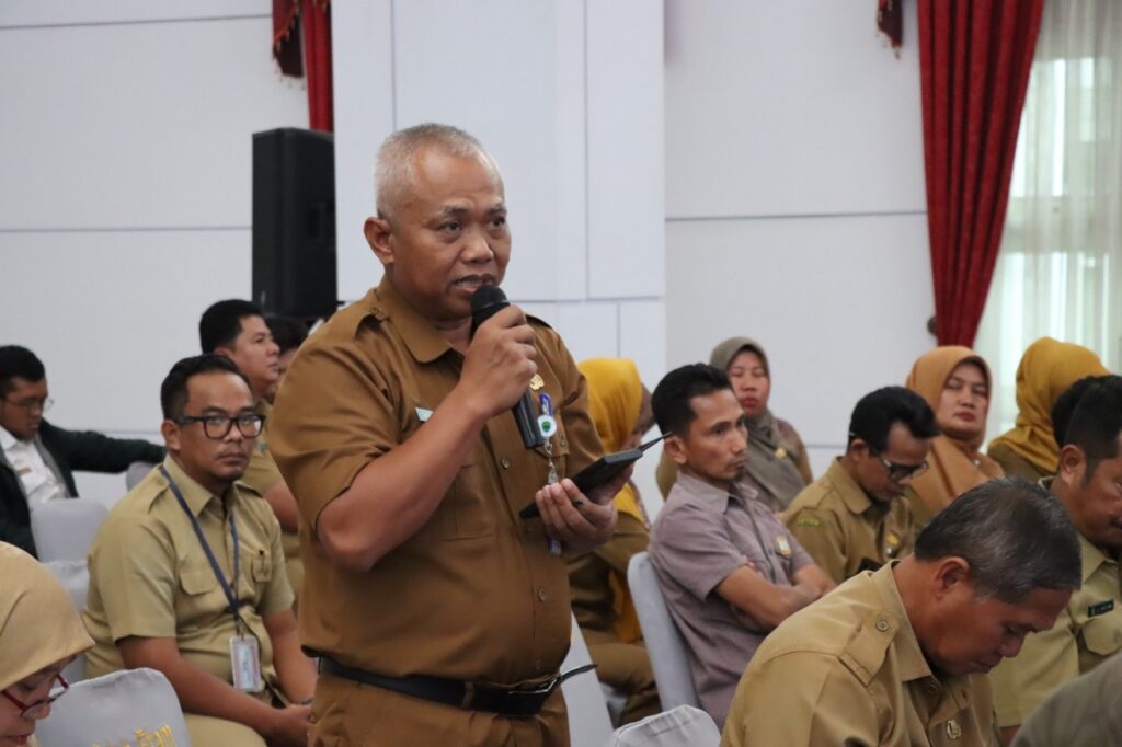 Mewakili Sekretaris DPRD Provinsi Kalimantan Timur Kepala Bagian Umum dan Keuangan Hardiyanto mengikuti Rapat Koordinasi Daerah (Rakorda) untuk mempersiapkan MTQ Tingkat Nasional XXX. (Ist)