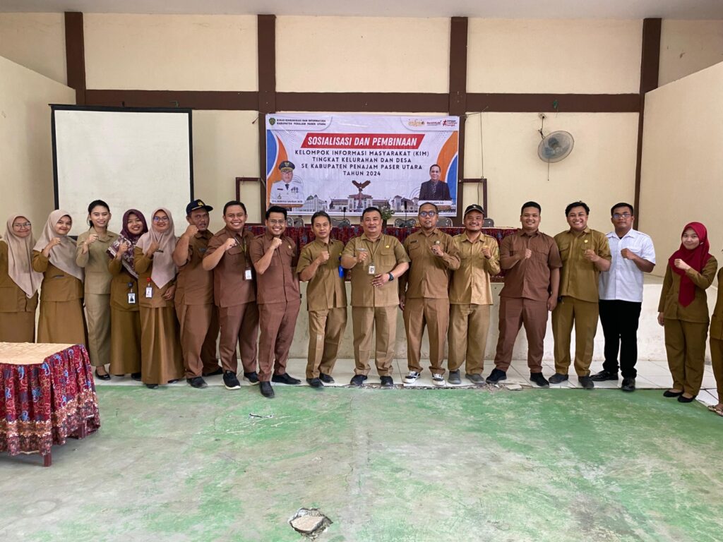 Diskominfo PPU bersama para peserta kegiatan Sosialisasi serta Pembinaan KIM Tingkat Kelurahan dan Desa Se-Kabupaten PPU. (Ist)