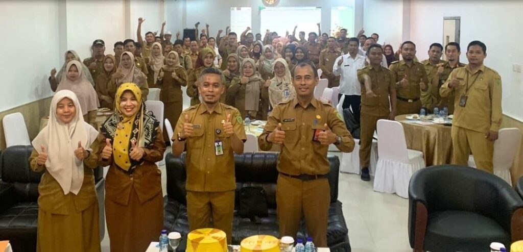 Bapenda Kabupaten PPU Menyerahkan SPPT PBB Setiap Kecamatan. (Ist)