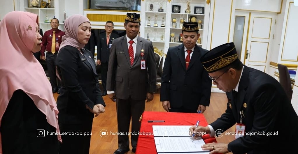 Pj Bupati PPU, Makmur Marbun kembali melantik dua Pejabat Administrator. (Ist)