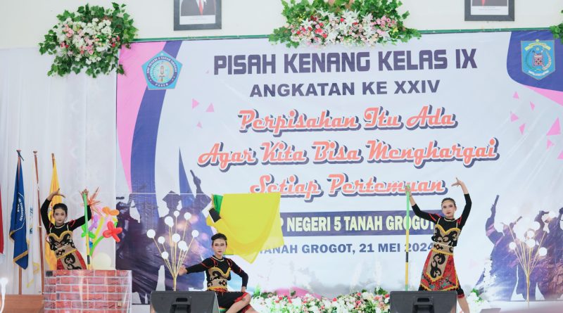 SMP Negeri 5 Tanah Grogot menggelar pisah kenang. (Ist)