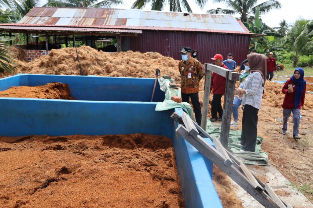 Sentra Pengelolaan Sabut Kelapa di Kelurahan Saloloang. (Ist)