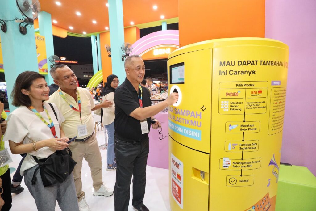 Recycle Vending Machine . (Ist)