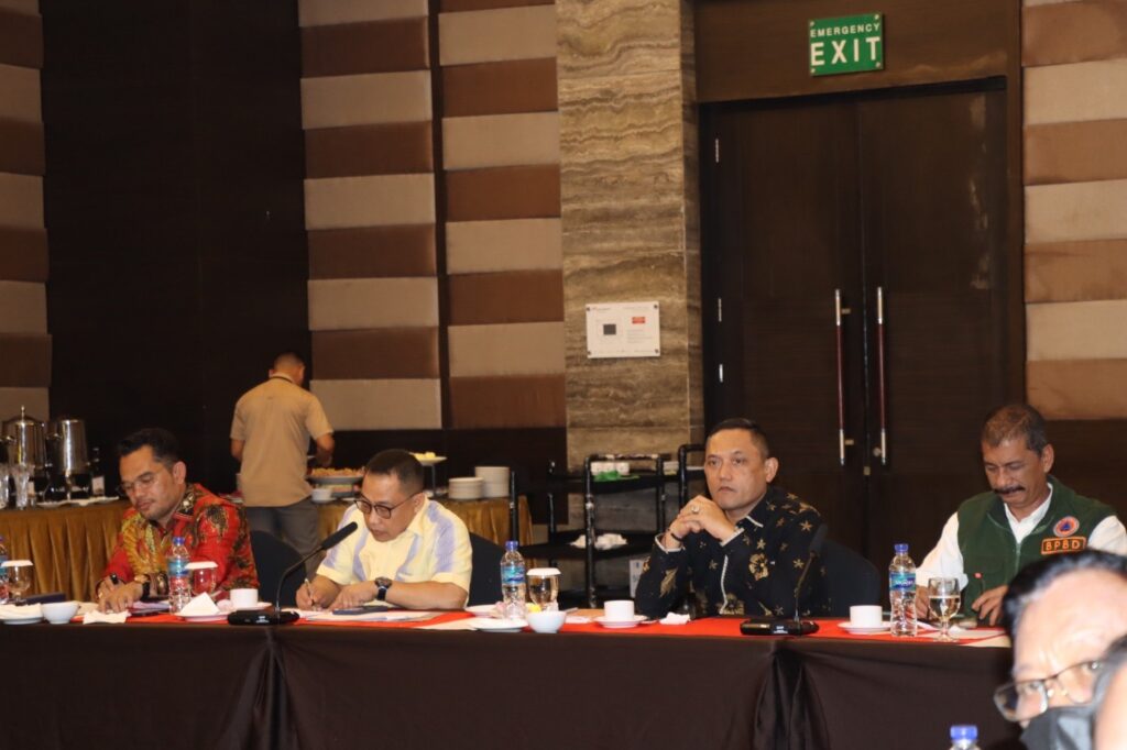 Pansus Karhutla saat melaksanakan Rapat Kerja bersama Perusahaan Pertambangan Kaltim. (Ist)