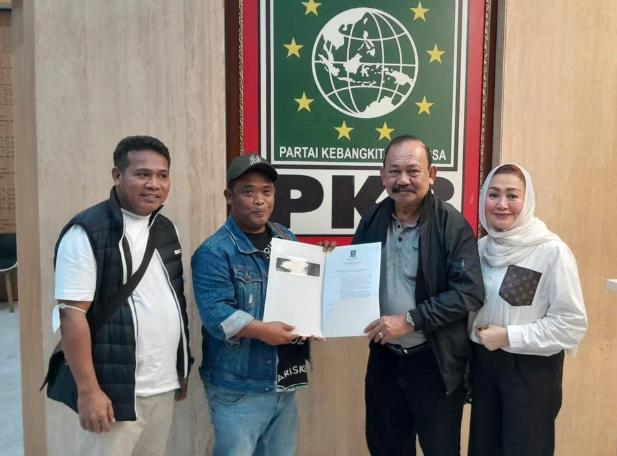 Andi Harahap, Bakal Calon Bupati Kabupaten PPU, telah resmi menerima Surat Keputusan (SK) Dukungan dari DPP PKB. (Ist)