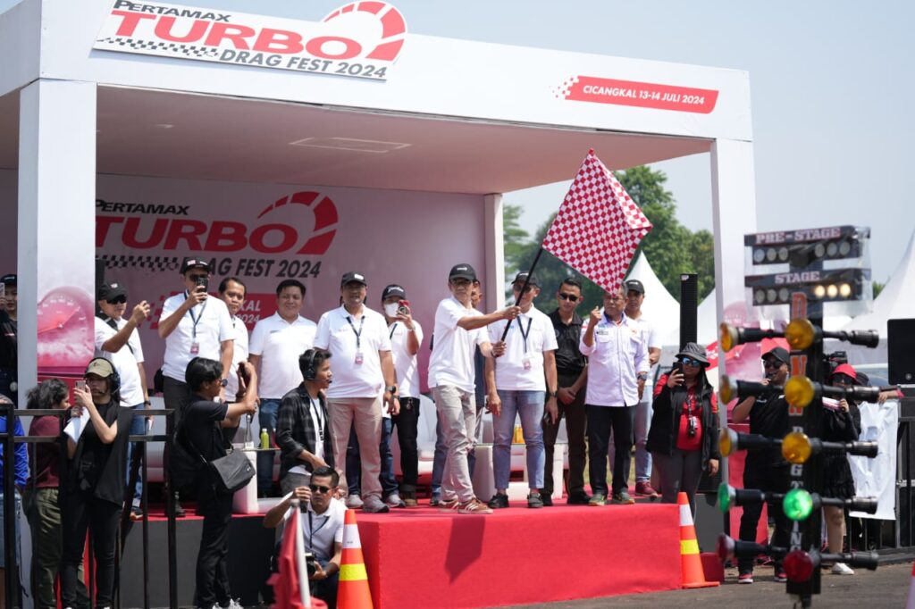 PertamaxTurbo Drag Fest resmi dibuka oleh resmi dibuka oleh Direktur Perencanaan & Pengembangan Bisnis PT Pertamina Patra Niaga, Harsono Budi Santoso. (Ist)