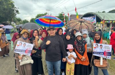 Kehadiran Mudyat Noor Menyemarakkan Jalan Sehat di Kecamatan Waru