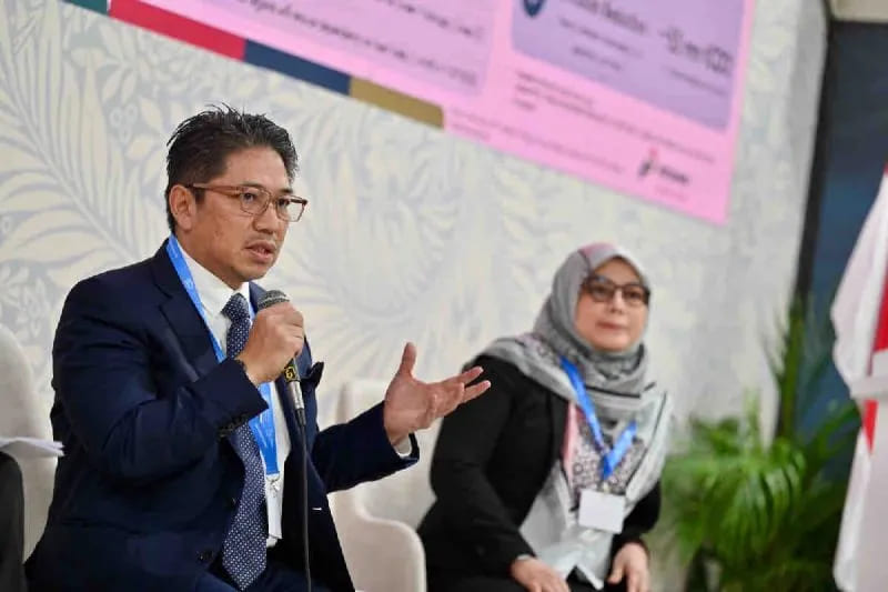 Direktur Utama Pertamina Geothermal Energy Julfi Hadi (kiri). (Ist)