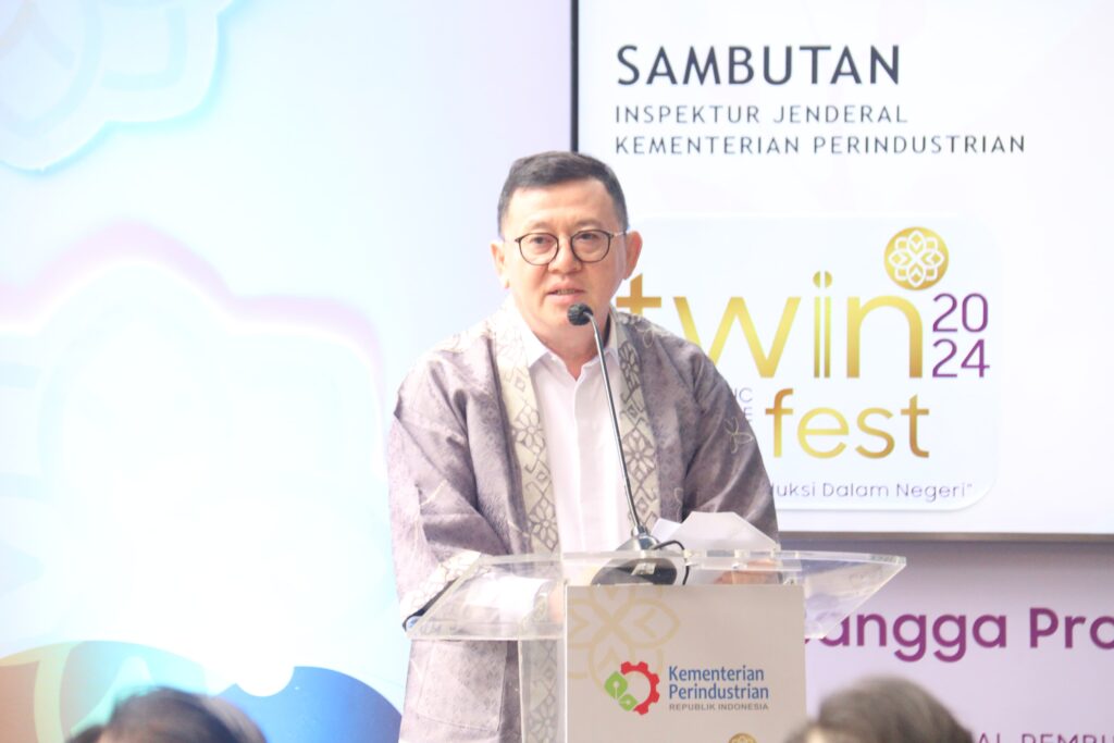 Inspektur Jenderal Kementerian Perindustrian, M. Rum. (Ist)