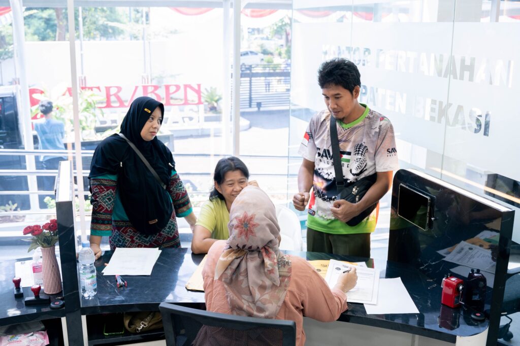 Pemilik tanah yang perlu memperbarui alamat pada sertipikat tanah akibat pemekaran wilayah kini dapat melakukannya tanpa biaya. (Ist)
