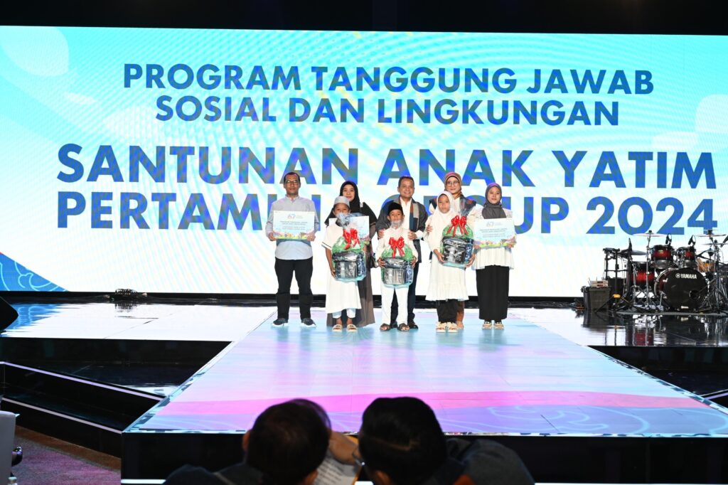 Pertamina Group memberikan santunan kepada 35.886 anak yatim dan piatu. (Ist)