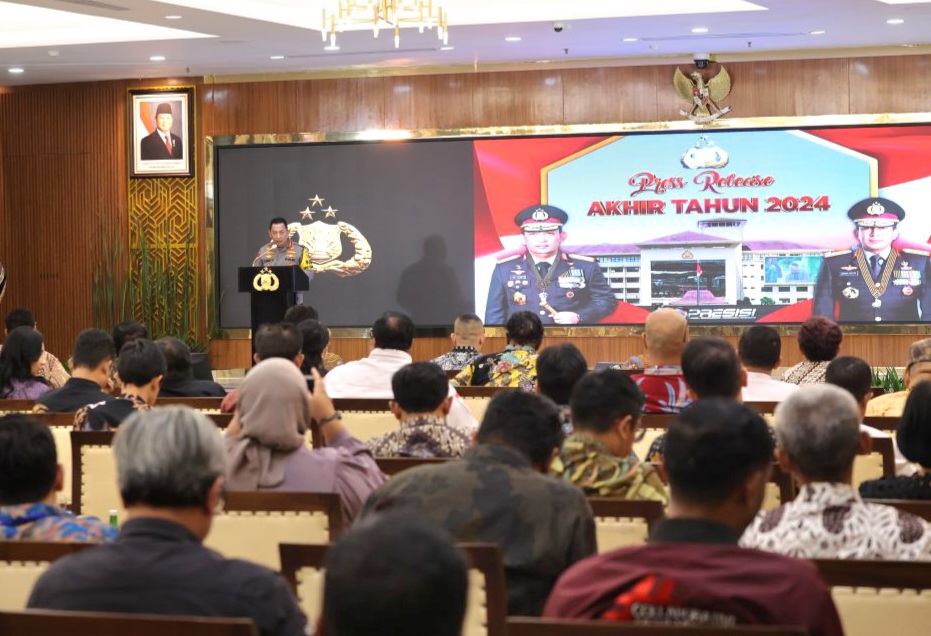 Kapolri Jenderal Listyo Sigit Prabowo saat rilis akhir tahun di Rupatama, Mabes Polri. (Ist)
