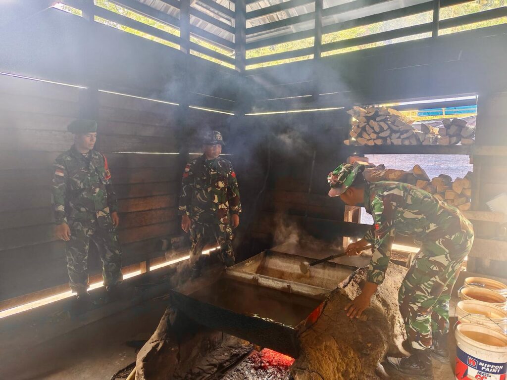 Sinergi TNI dan Masyarakat. (Ist)