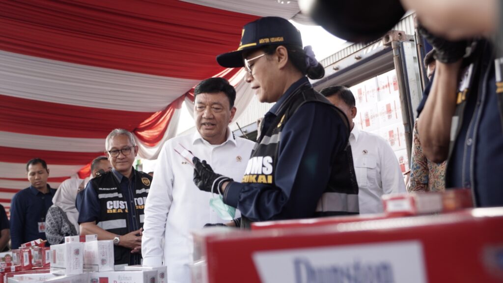 Konferensi pers di Pelabuhan Tanjung Perak. (Ist)