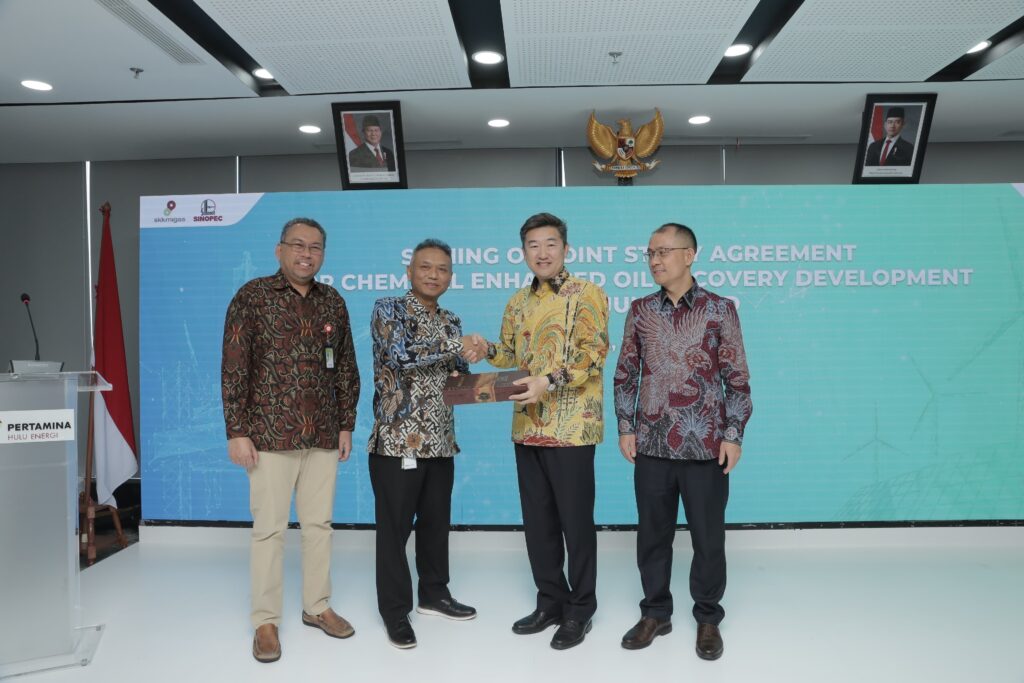 HE dan Sinopec Teken Kerja Sama Studi Teknologi CEOR. (Ist)
