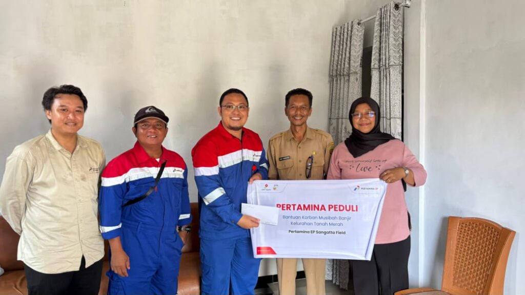 Pertamina EP Sangatta Field Salurkan Bantuan Kepada Masyarakat Terdampak di Kelurahan Tanah Merah. (Ist)