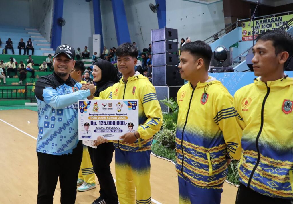 Seremoni pelepasan kontingen Pekan Olahraga Pelajar Daerah (POPDA) 2025 di GOR Hasanuddin. (Ist)