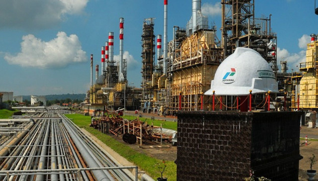 Ilustrasi kilang minyak PT Pertamina (Persero)
