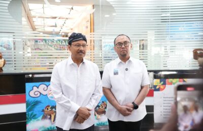 Kepala PPATK Ivan Yustiavandana saat menerima Menteri Sosial Saifullah Yusuf. (Ist)