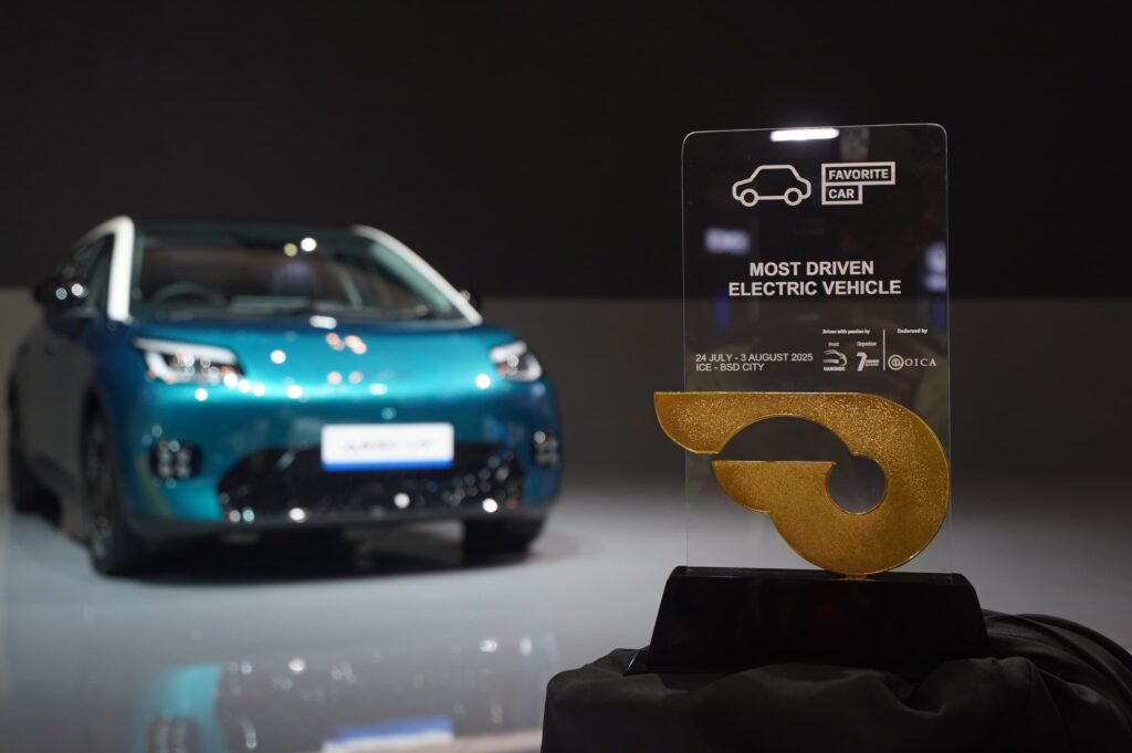 AION UT, mobil listrik premium dari GAC Indonesia. (Ist)