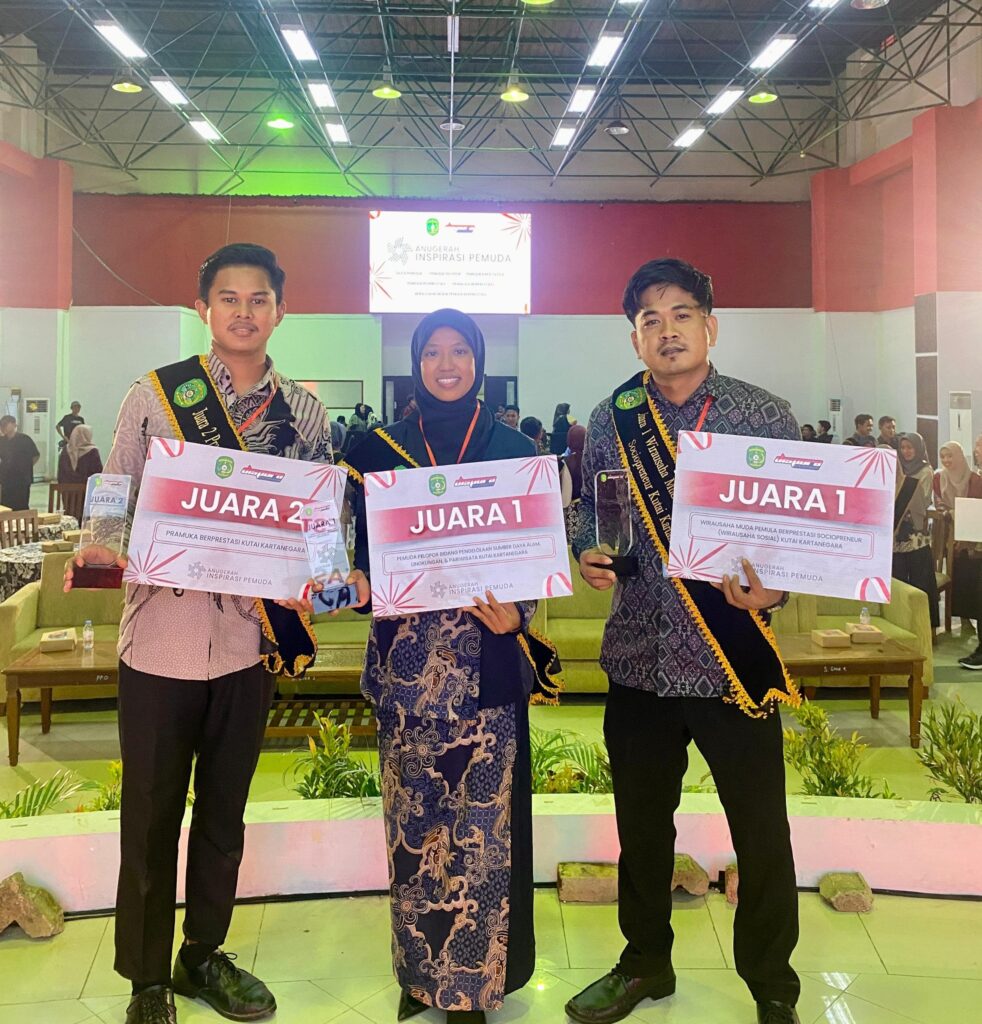 Local Hero Program CSR PT Pertamina Hulu Sanga Sanga, Nurul Fatihah, Raih Juara 1 Pemuda Pelopor di Anugerah Inspirasi Pemuda Kukar 2025. (Ist)