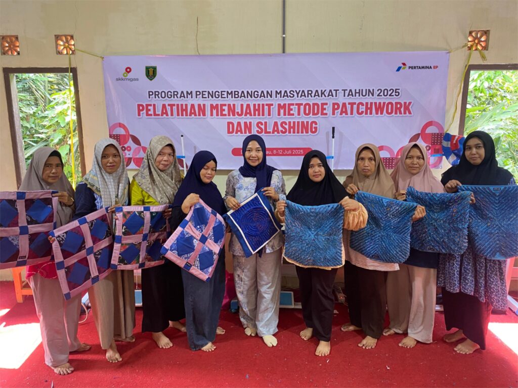 Berdayakan UMKM Desa Masukau, Program CSR PT Pertamina EP Tanjung Field Gelar Pelatihan Menjahit Metode Patchwork dan Slashing. (Ist)