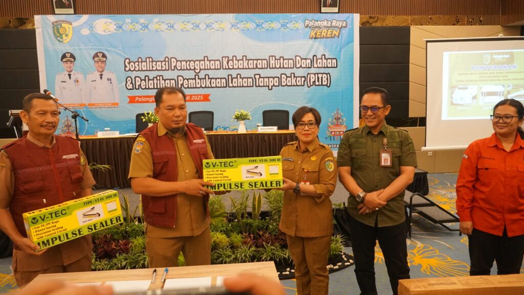 Penyerahan Alat Pengolahan Teh Karamunting kepada Dua Kelurahan. (Ist)