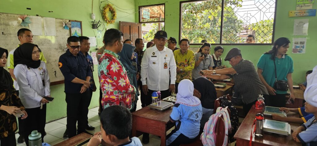 Pengawasan Ahli Gizi dalam MBG di Katingan. (Ist)