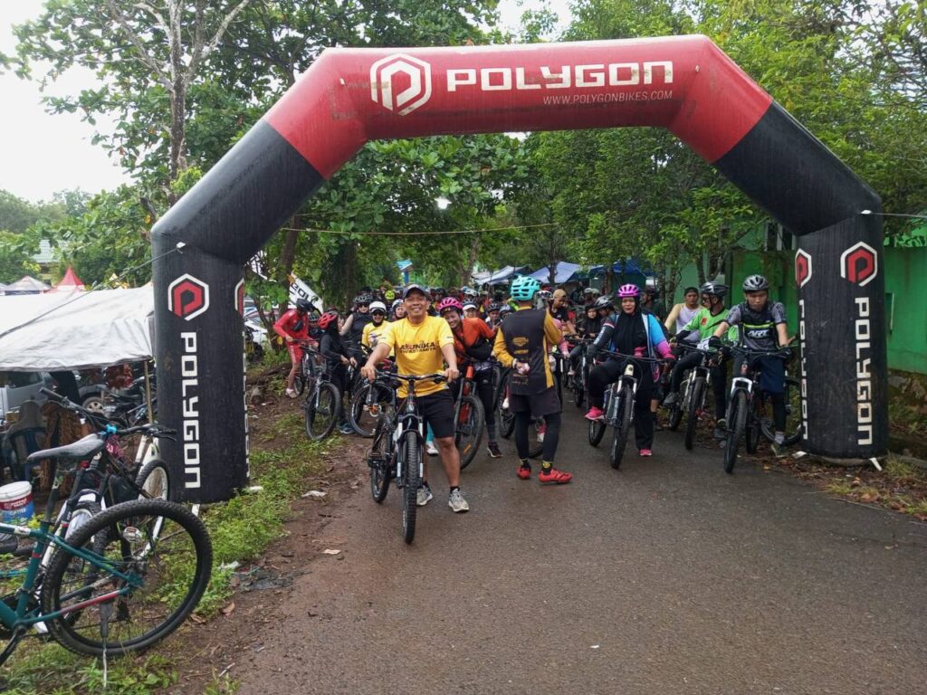 Dispora Kalsel - Komunitas Sepeda WEKB Gelar Gowes Ngedan. (Ist)