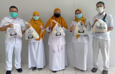 Dok. Pemberian Paket Bantuan Dari BNPB dan Kemenkes. (Humas RSUD PPU).