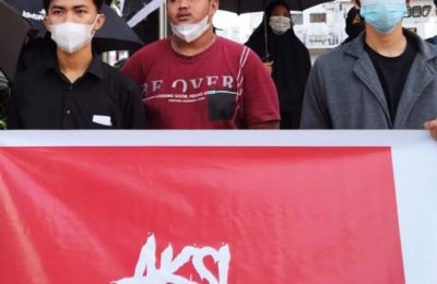 Mahasiswa dan aktivis demokrasi di Kalimantan Timur rutin menggelar aksi setiap Kamis. (foto: Kamisan Kaltim)