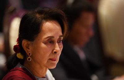 Aung San Suu Kyi menghadiri KTT ASEAN-PBB ke-10 di Bangkok pada 3 November 2019, di sela-sela KTT Perhimpunan Bangsa-Bangsa Asia Tenggara (ASEAN) ke-35. (Foto: AFP/Manan Vatsyayana)