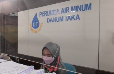 Perumda Air Minum Danum Taka Kabupaten Penajam Paser Utara mengalami kerugian sekitar Rp1,6 miliar. (ESY)