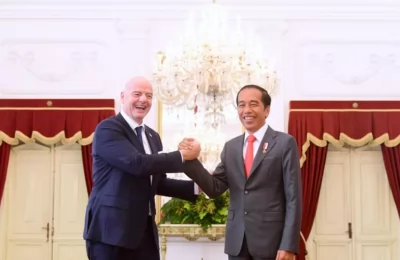 Presiden Joko Widodo bertemu Presiden FIFA, Gianni Infantino di Istana Negara, Jakarta, 18 Oktober 2022. (Facebook/@Jokowi)