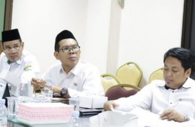 Rapat Raperda Pesantren DPRD Kabupaten PPU. (ESY)
