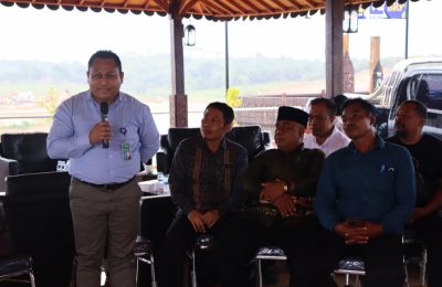 Direktur Binalavogan Kemnaker Muhammad Ali menyampaikan paparan program pelatihan untuk masyarakat di sekitar wilayah IKN Kabupaten Penajam Paser Utara. (Ist)
