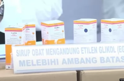 Obat yang ditampilkan BPOM dalam keterangan kepada media, yang diduga mengandung cemaran bahan berbahaya.foto screenshot