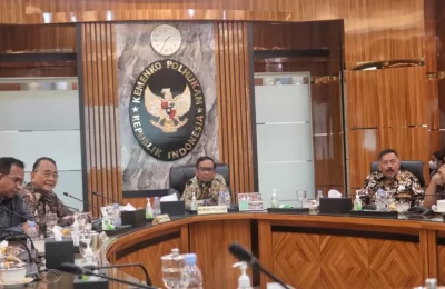 Menko Polhukam Mahfud MD bertemu dengan Tim PPHAM di Jakarta, Senin, 19 Desember 2022. (Foto: Kemenko Polhukam)
