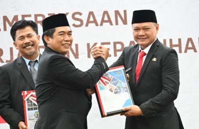 Bupati Paser, Fahmi Fadli menghadiri penyampaian Laporan Hasil Pemeriksaan. (Ist)