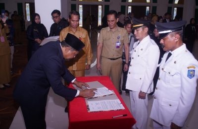 Pelantikan para pejabat di Pemkab Penajam Paser Utara. (Ist)