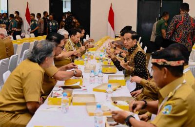 Presiden Joko Widodo bersama para Gubernur. (Ist)