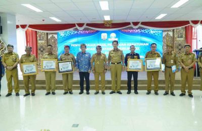 Penyampaian Hasil dan Penyerahan Piagam Penghargaan atas Penilaian Kepatuhan Pelayanan Publik Tahun 2022. (Ist)