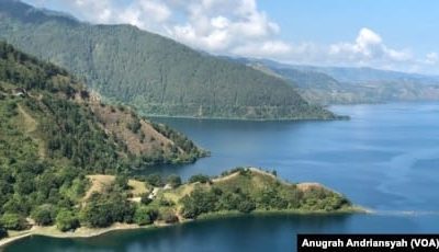Pemandangan Danau Toba dari atas Bukit Singgolom, Kabupaten Toba, Sumatra Utara, Kamis, 12 Maret 2020. (Foto: Anugrah Andriansyah)