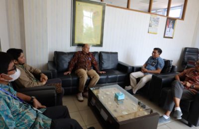 Kepala BPSDMP KOMINFO Banjarmasin, Abdul Rachman melakukan kunjungan kerja untuk menjalin kerjasama dalam pelatihan arsitektur SPBE di PPU. (Ist)