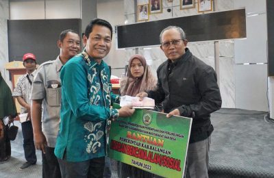 Penyerahan Bantuan Korban Bencana Alam dan Kebakaran. (Ist)