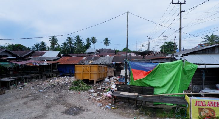 Kondisi Sampah Pasar Waru. (Ist)