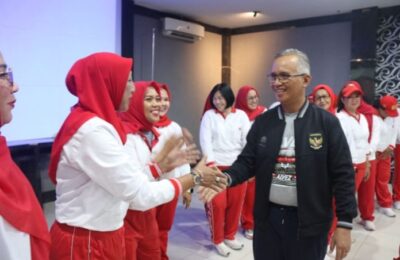 Mira Sari Salim dikukuhkan sebagai Ketua Yayasan Jantung Indonesia (YJI) Kota Singkawang. (Ist)