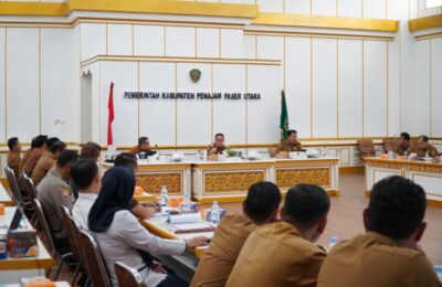 Pj Bupati PPU, Makmur Marbun memimpin Orientasi RPJPD Talun 2025-2045. (Ist)