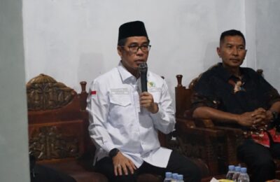 Ketua DPRD PPU, Syahrudin M Noor (kiri), saat memberikan tanggapan dalam reses para 3 november 2023 lalu. (Foto : Humas DPRD PPU)