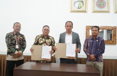 Pj Bupati PPU, Makmur Marbun (Kedua dari Kiri). (Ist)